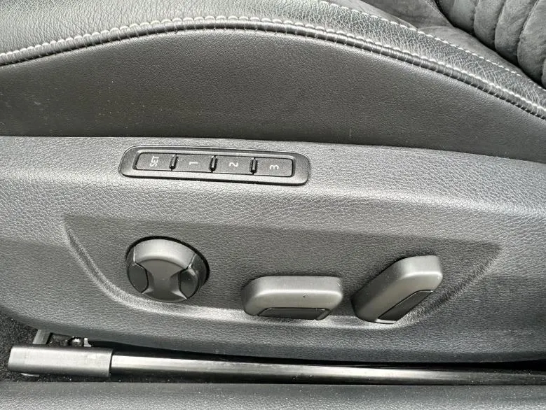 Skoda Superb 2.0TDI Image 8